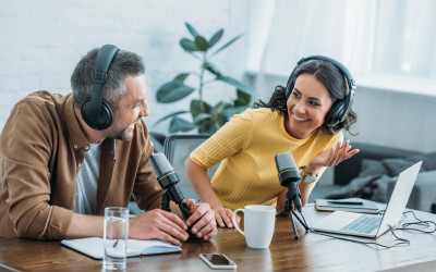 Podcast erstellen in 8 Schritten: Thema, Equipment, Produktion, Veröffentlichung