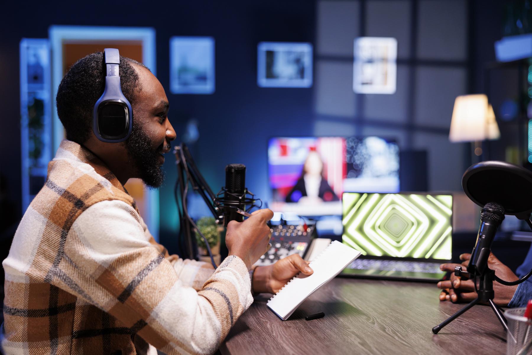 Podcast im Browser bearbeiten: So funktioniert der Riverside Editor (mit Untertiteln, Transkript und B‑Roll)